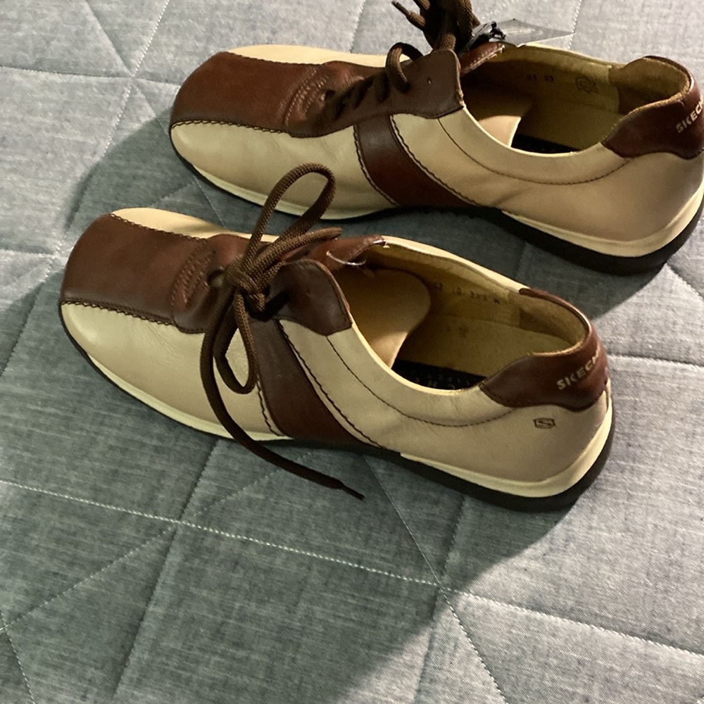 Shoes - Picture 2 of 5